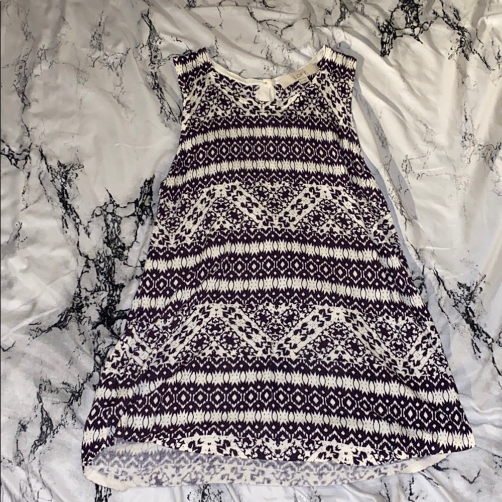 LOFT- Super Soft dressy tank